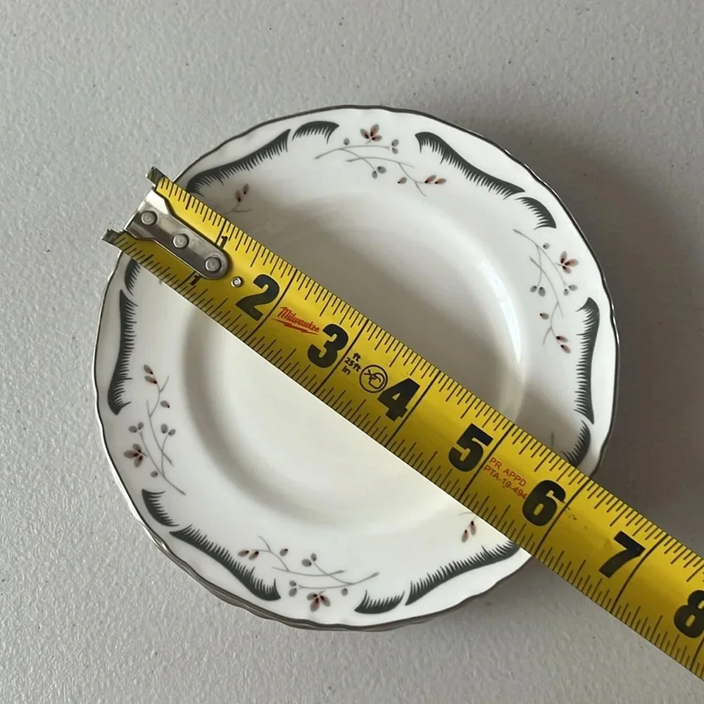 Vintage Royal Worcester dessert plate fine bone china England 1965 Sutton